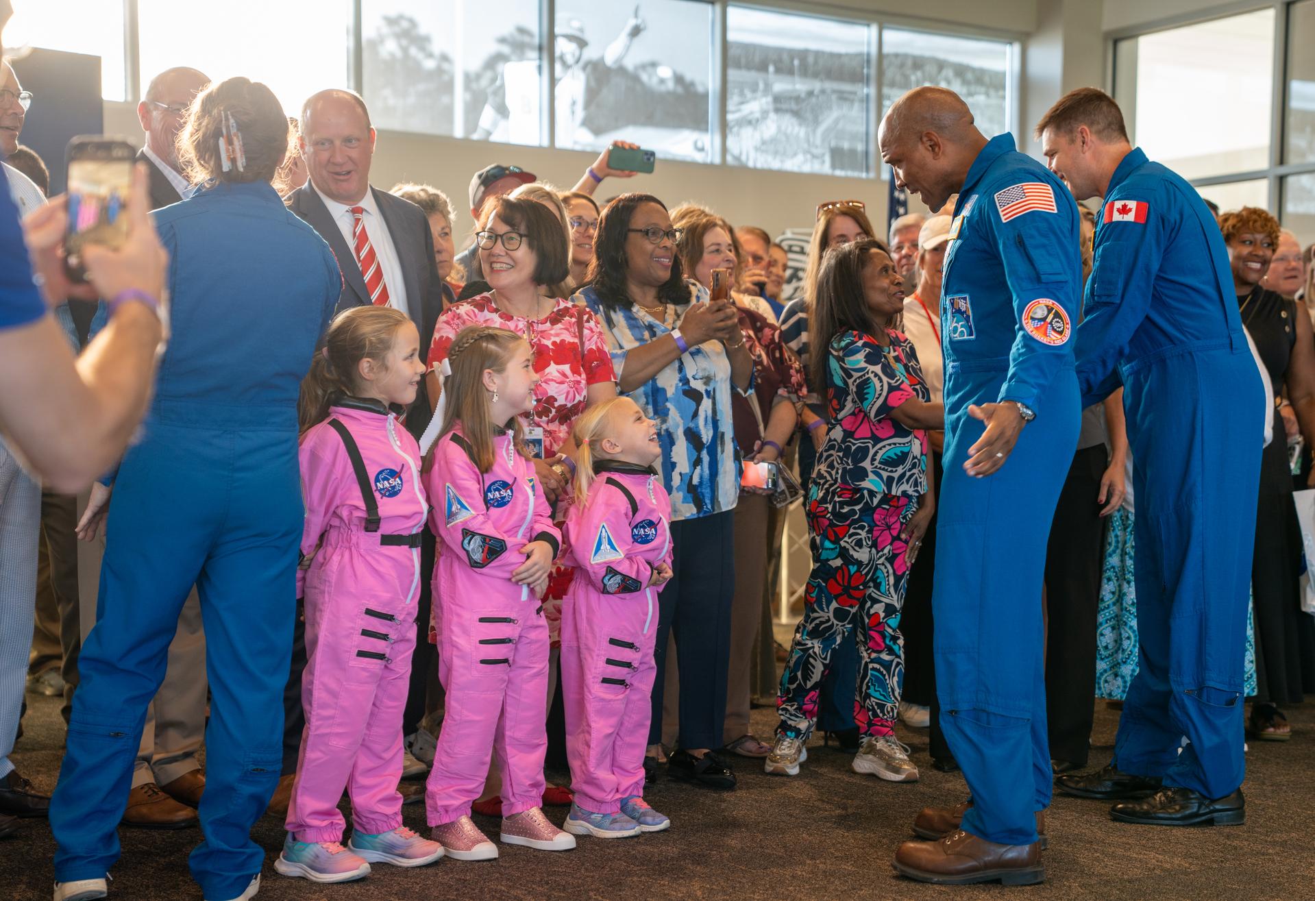 The crew of NASA’s Artemis II mission – NASA astronauts Reid Wiseman, Victor Glover, and Christina Koch, and CSA (Canadian Space Agency) astronaut Jeremy Hansen –visited Huntsville, Alabama, Monday, Aug. 31, where they joined thousands of attendees for a special public event celebrating their historic mission. Held at Toyota Field in Madison, Alabama, the event gave the crew an opportunity to share firsthand experiences from their journey, reflect on their time in space, and connect with the community through an engaging question-and-answer session.